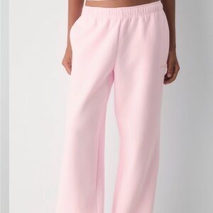 Aritzia Cozy Sweatfleece Mega Straight™ Sweatpant